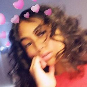 Meet your Posher, Alexus